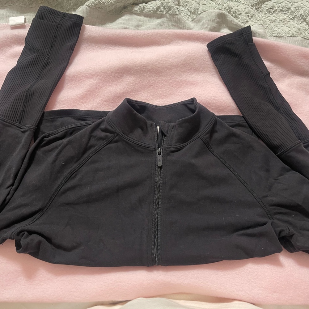 Lululemon top